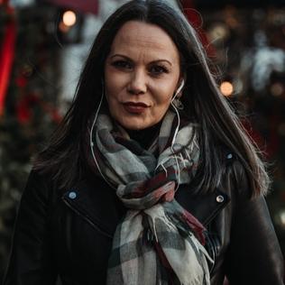 RalucaHelesteanu