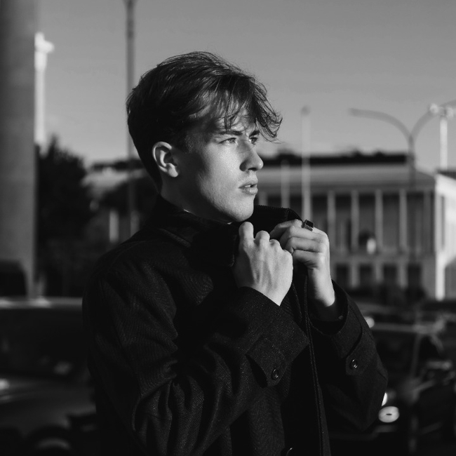 chrissmartin