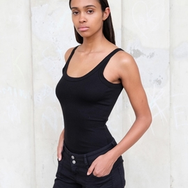 Nysha04