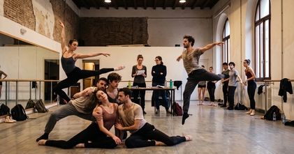 Casting danzatori e danzatrici per produzione di danza PANDORA a Bari