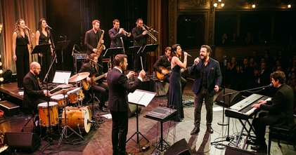 audizioni cantanti e musicisti per band live stagione teatrale 2026 2027 a Roma
