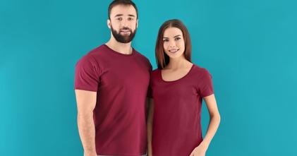 Casting comparsa uomo et donna di età scenica di 25 a 30 anni per uno spot social