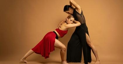 Casting artisti, ballerini, cantanti, attori e performer con talento, presenza scenica per spettacoli musical