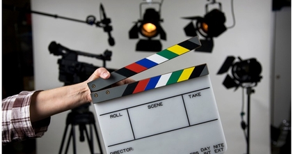 Casting ragazza ragazzo donna et uomini tra i 15 e i 60 anni per cortometraggio degli studenti del II anno di Cinema