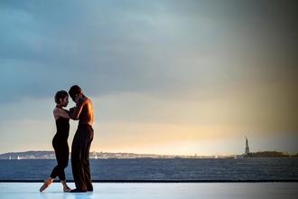 Casting ballerino ed ballerine tra i 20 e i 30 anni per spettacolo a Genova