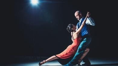 Casting ballerini da sala dai 30 anni in su per programma tv a Roma