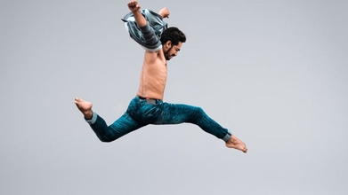 Audizione danzatori uomini di età compresa tra i 19 e i 24 anni per lirica dance company