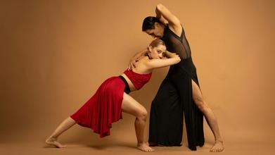 Casting artisti, ballerini, cantanti, attori e performer con talento, presenza scenica per spettacoli musical