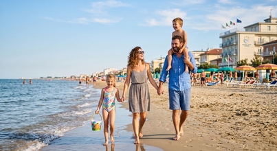 Casting famiglia con genitori e 1 o 2 bambini per produzione fotografica e video a Bellaria Igea Marina