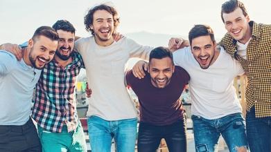 Casting figurazioni ragazzo e uomini tra i 18 e i 55 anni per video corporate