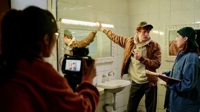 casting due personaggi femminili e due maschili età 18-24 anni per film