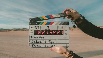 Casting figurazioni uomini e donna per film