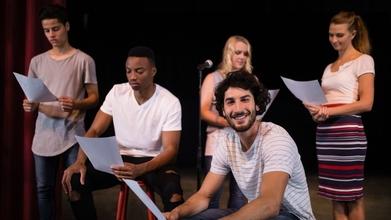 Casting attori e comparse tra i 30 e i 60 anni per film di Nicola Sersale – Veneto